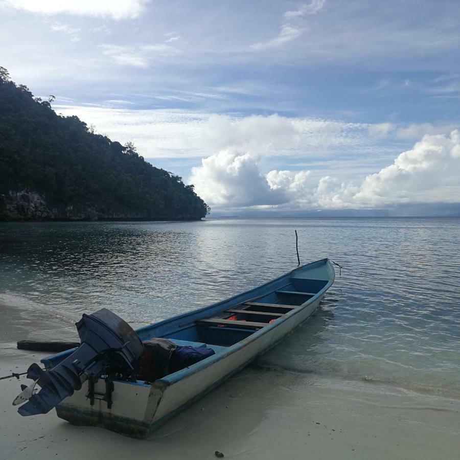Turtle Dive Homestay Kri エクステリア 写真
