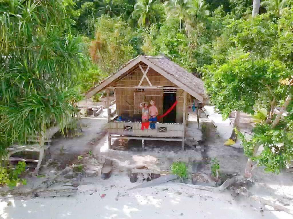 Turtle Dive Homestay Kri エクステリア 写真